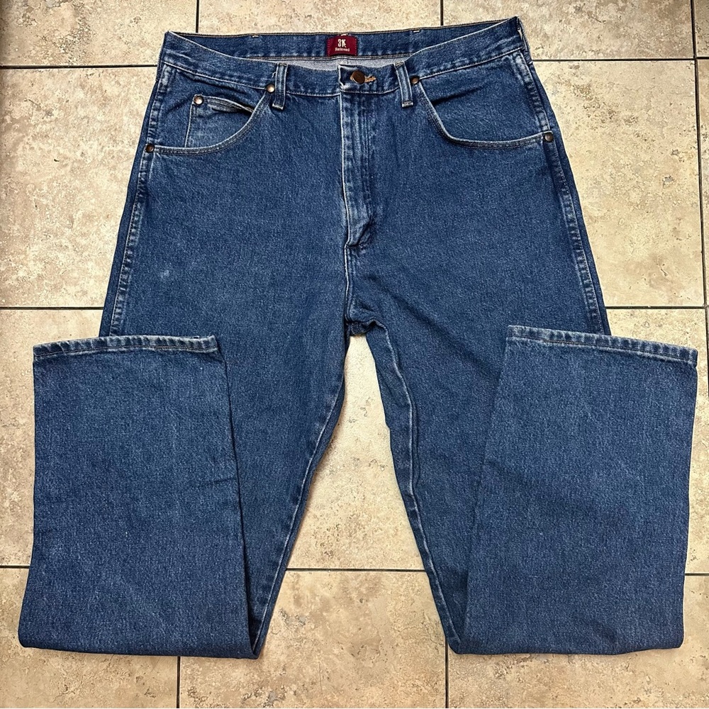 WRANGLER  Size 34x32   31 RELAXED
